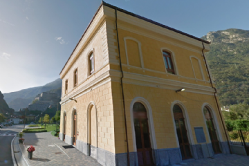 Concessione del servizio di gestione dell&#39;ostello per la giovent&#249; denominato &quot;Auberge de la gare&quot;