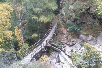Ponte sul Fusa