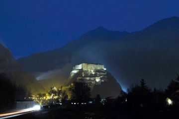 Angoli di paese - Forte di Bard di notte