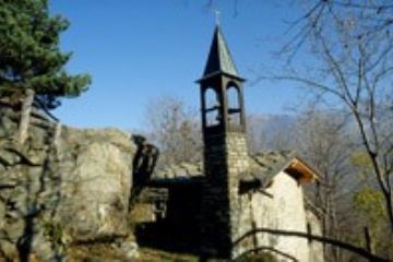 Chiesa del villaggio di Pourcil